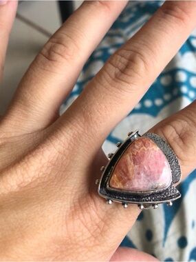 Hand crafted Rhodochrosite 925 Sterling Silver Ring Size 7